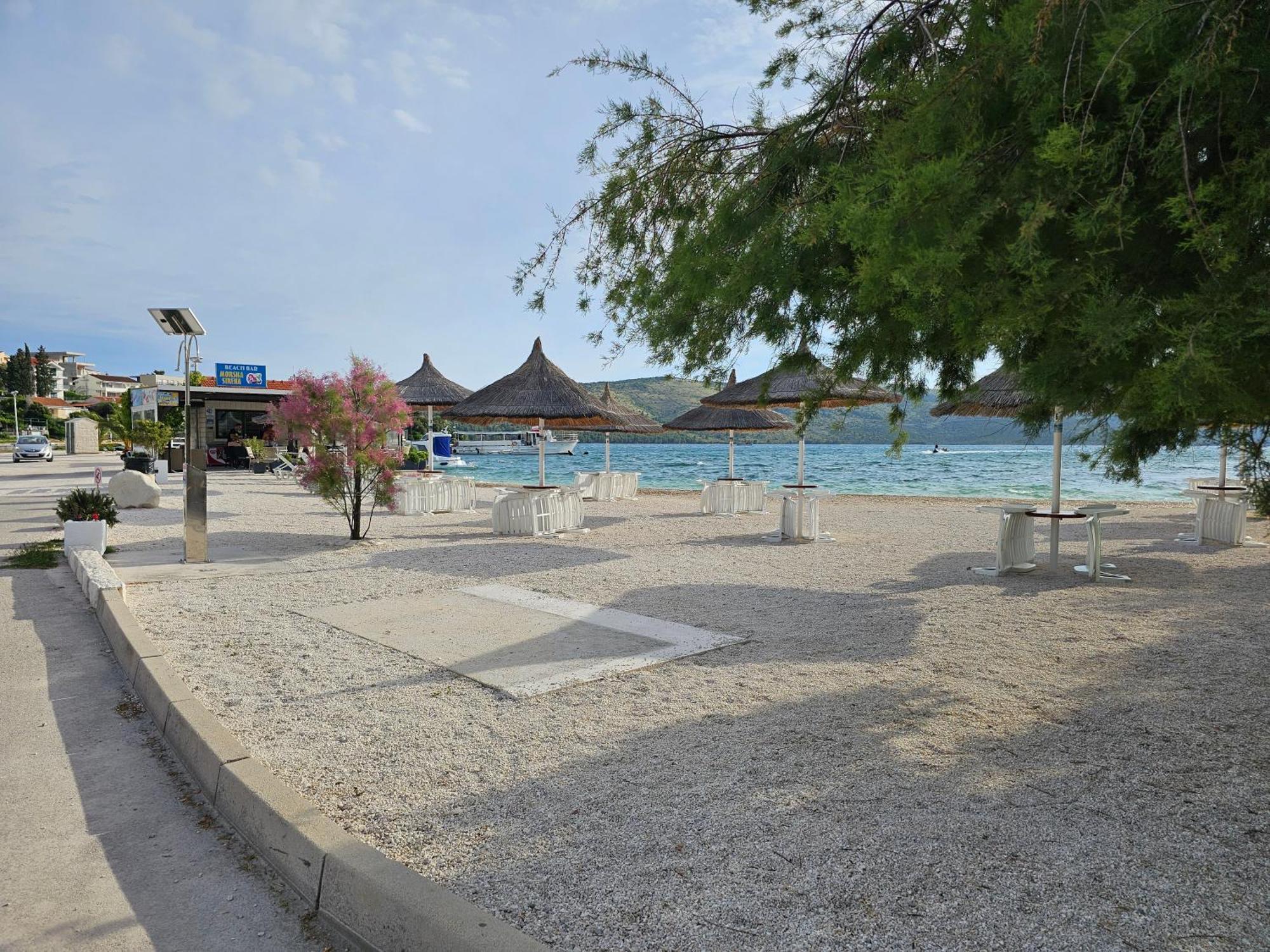 Apartments Plejic Seget Vranjica Bagian luar foto