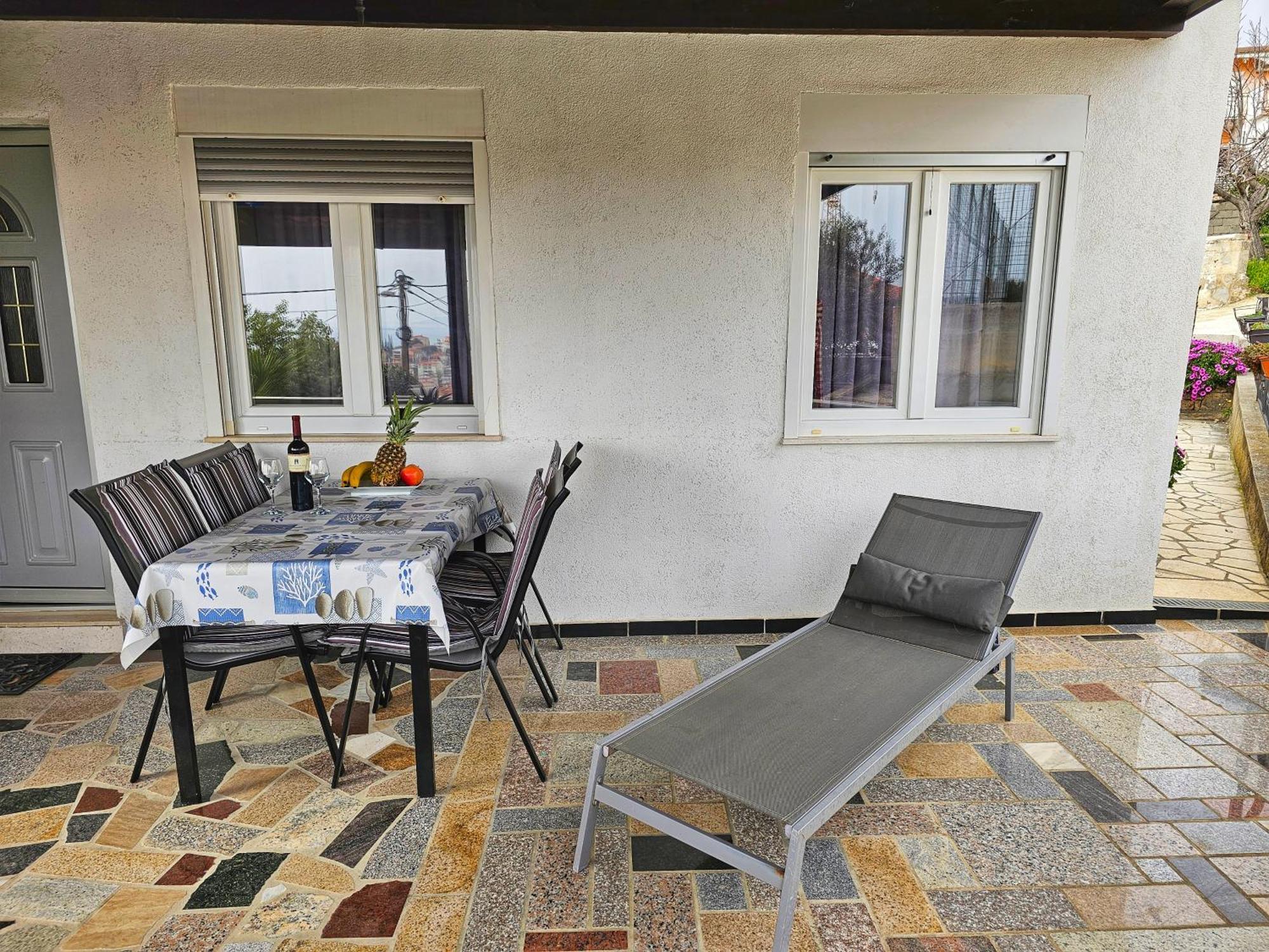 Apartments Plejic Seget Vranjica Bagian luar foto