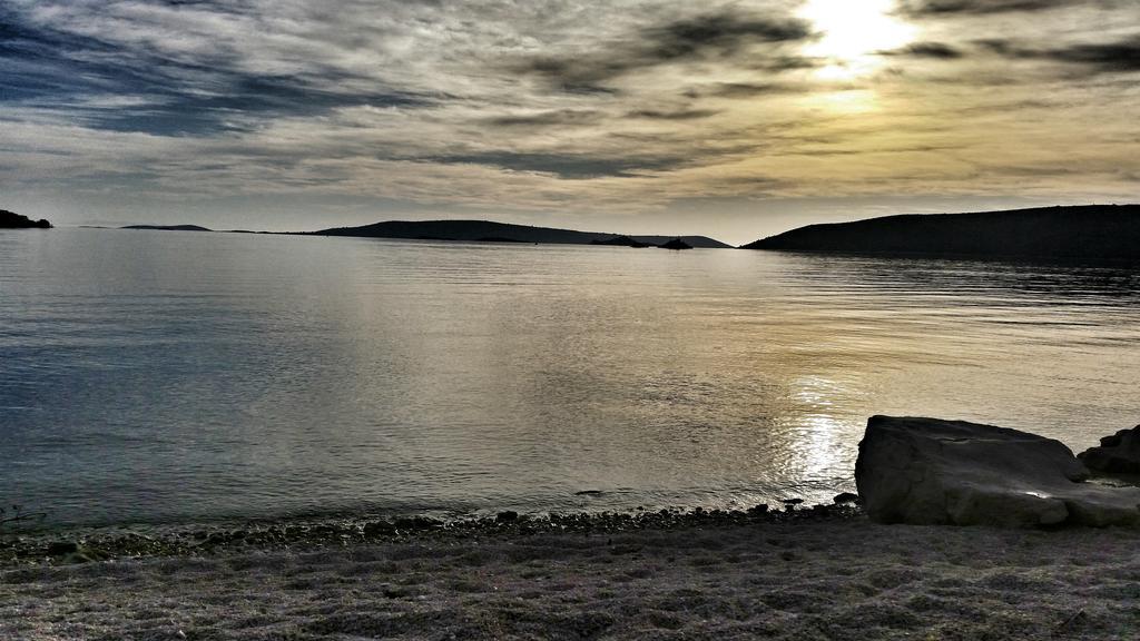 Apartments Plejic Seget Vranjica Bagian luar foto