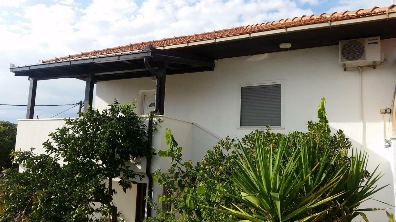 Apartments Plejic Seget Vranjica Bagian luar foto